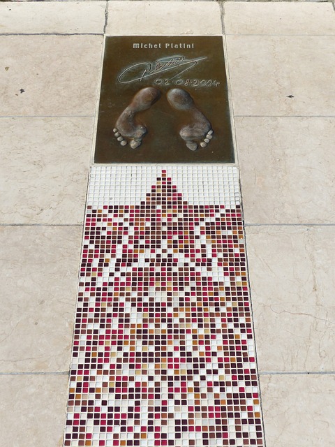 帕福斯1-0黄潜斩获队史欧冠首胜，卢卡森制胜，盖伊失单刀